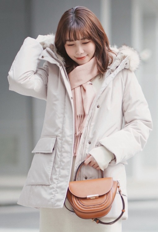 大长腿|羽绒服这样穿好看还时髦,分享4种搭配思路,让你美一整个冬天