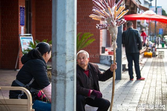 小城|藏在秦岭的陕南小城，常住人口只有7000，街上仅有一辆出租车