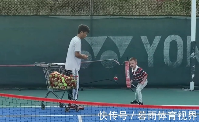 谢杏芳|林丹儿子不打羽毛球改打网球!自己教不了,谢杏芳为他找了教练