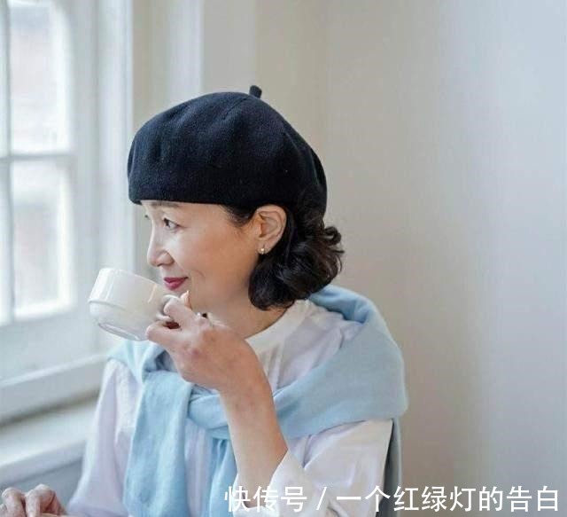 染发 40+的女性适合留什么发型推荐这4款发型，优雅又显气质！