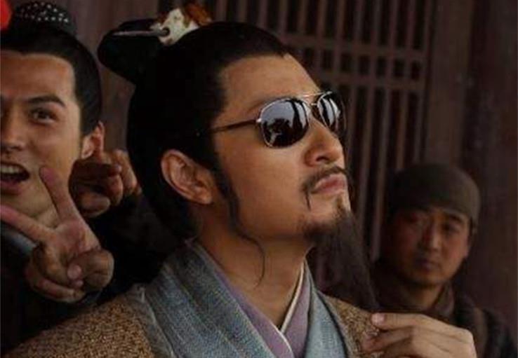 《水浒传》罕见老照片潘金莲和武大郎跳探戈,图4让人忍俊不禁