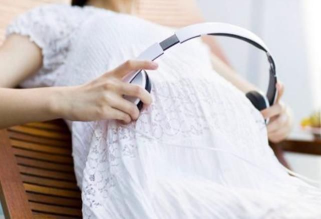 发育|抓住大脑发育的3个关键时期,正确刺激大脑发育,宝宝会更聪明