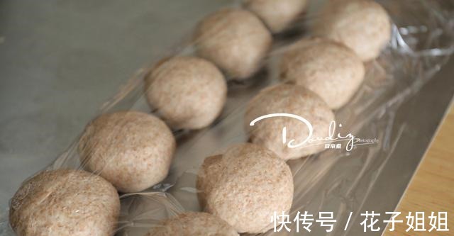 全麦粉|减肥减脂期不要乱吃东西,低脂低糖控饮食才能事半功倍!