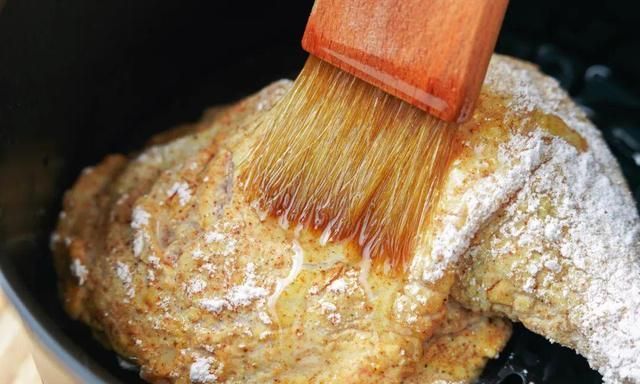 不用油炸却酥脆爆汁的脆皮大鸡腿，孩子们都爱吃！