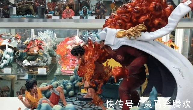 艾斯|海贼王这个模型师是魔鬼吗超虐的艾斯牺牲手办QAQ,不敢买!
