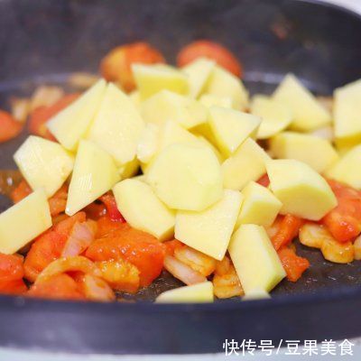 韩式|超简单10分钟下饭菜！韩式土豆烧番茄便当