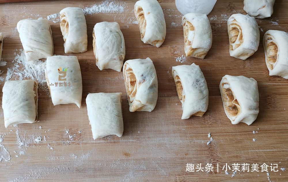 发面时，牢记别直接和面，面点师教我1招，10分钟发满盆，实用！