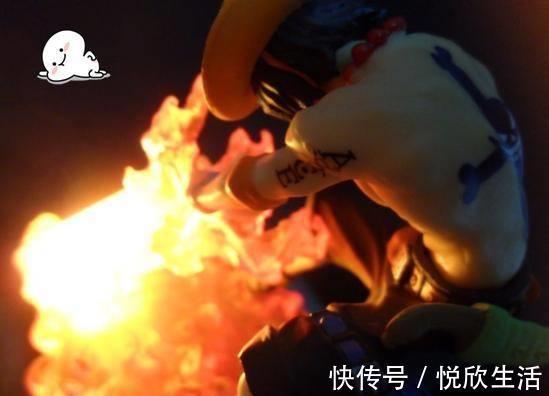 火拳|绝版艾斯手办被小哥哥获得,组装起来的刹那,真正的高还原