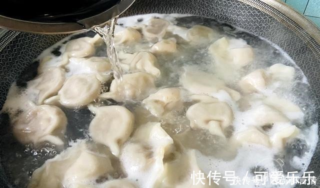 牛肉饺子这样调馅太好吃了,再贵也要吃,做法简单味道鲜香,解馋