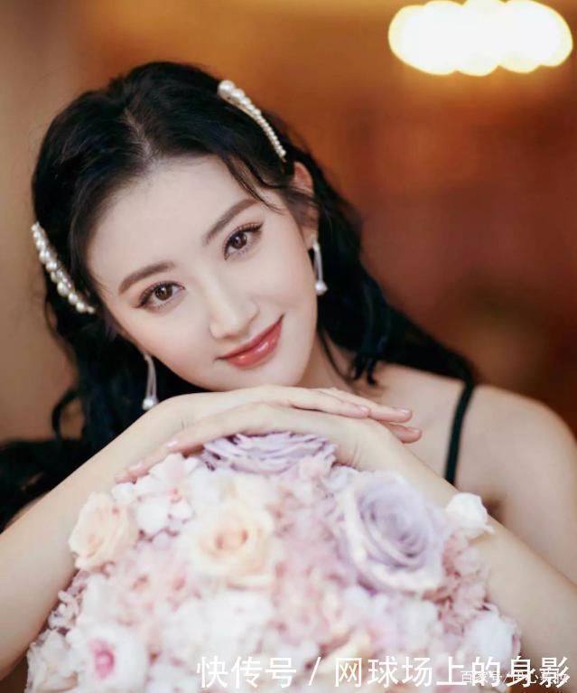 肌肤|为什么女生早上化完妆很“白”,一到下午就“黄”了原因在这里