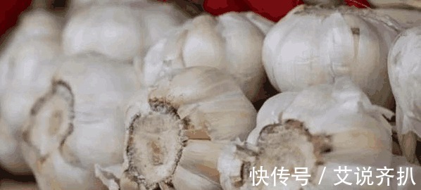 香蕉|这10种食物, 宁愿扔掉也不要放冰箱! 第一个你就做过!