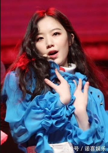 学姐为创造营选手助阵,宋妍霏原本不是人选之一,其实是取代了她