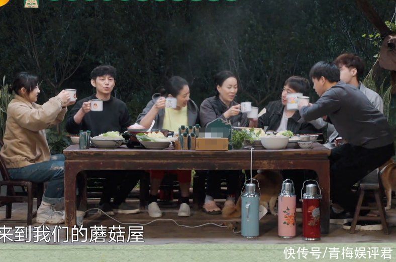 黄老师|黄磊做饭给客人吃，首次被说“没入味”，何老师连忙出来维护