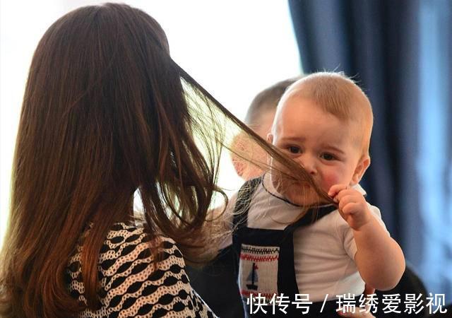 举动|宝宝有5个向妈妈示爱的举动,很讨厌但是真爱,别再粗暴拒绝了