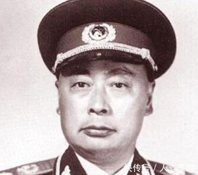 长征|他29岁任红军军长,没有参加红军长征,建国后授予“元帅军衔”!