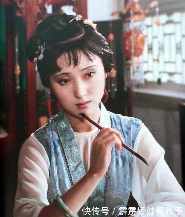 丫环#林黛玉死前跟丫环雪雁说啥话?至少三句话,句句动情,句句催泪