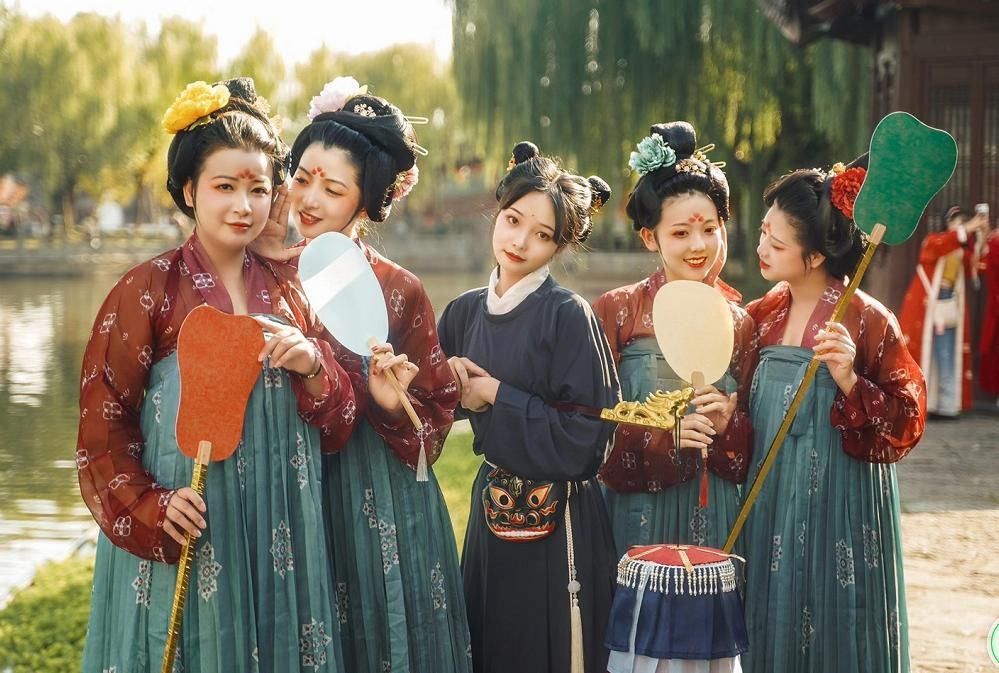  汉服|回顾汉服节全国联动，现场美到掉渣，终于体会到以前的昏君感受了