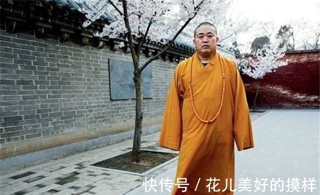 少林武术#少林寺每年上亿的香火钱,究竟去了哪里?方丈释永信:我月薪700