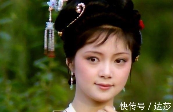 宝钗&莺儿做的这几件事差点儿毁了薛宝钗,暴露出薛家糟糕的家风和教养