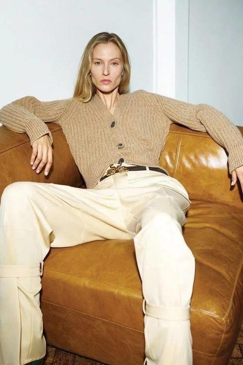 天气一暖,最想穿的还是“奶奶衫”!