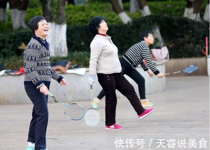 慢性疾病|多喝水、多走路是在养生可能多数人都想错了,其实是在“折寿”