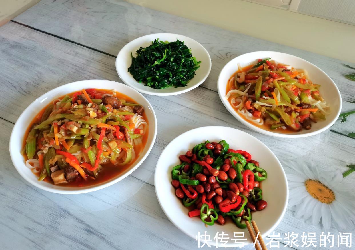 天热我家|天热我家这样吃面条，有肉有菜有面条，拌一拌越吃越香