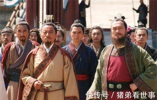 水浒传|周侗的徒弟中谁最厉害？此人不在梁山，武功在卢俊义和武松之上