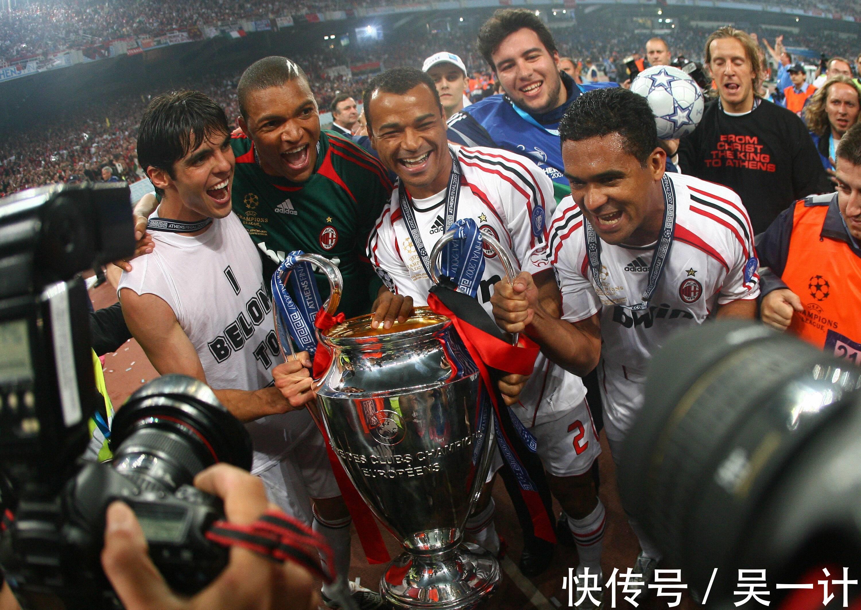 邓加|2007年卡卡评选历史梦之队,齐达内是最特别的一位