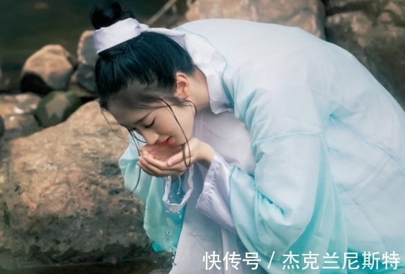 七律@诗词原创:七律10首步韵韦庄|晴川极目家何在,寒浦伤心秋不同