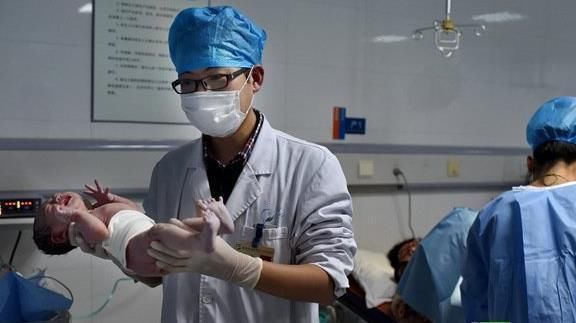 生孩子的时候,产妇最好别说这些让医生反感的话,不然对生娃不利