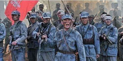 枪毙|“去,把那个营长抓回来,枪毙他!”李先念怒气冲冲地喊道