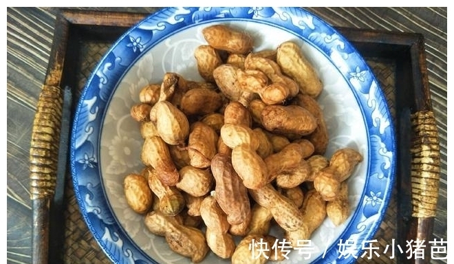 外行|水煮花生时,直接放锅煮是外行,多加1步,花生软糯味道香