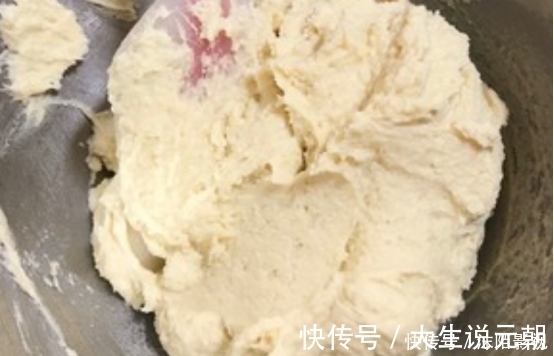 超级可爱的饼干和卡通煎蛋让人爱不释手，好吃又可爱