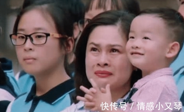 大宝|18岁女孩控诉:最讨厌弟弟,台下妈妈泪流满面,观众:心疼弟弟