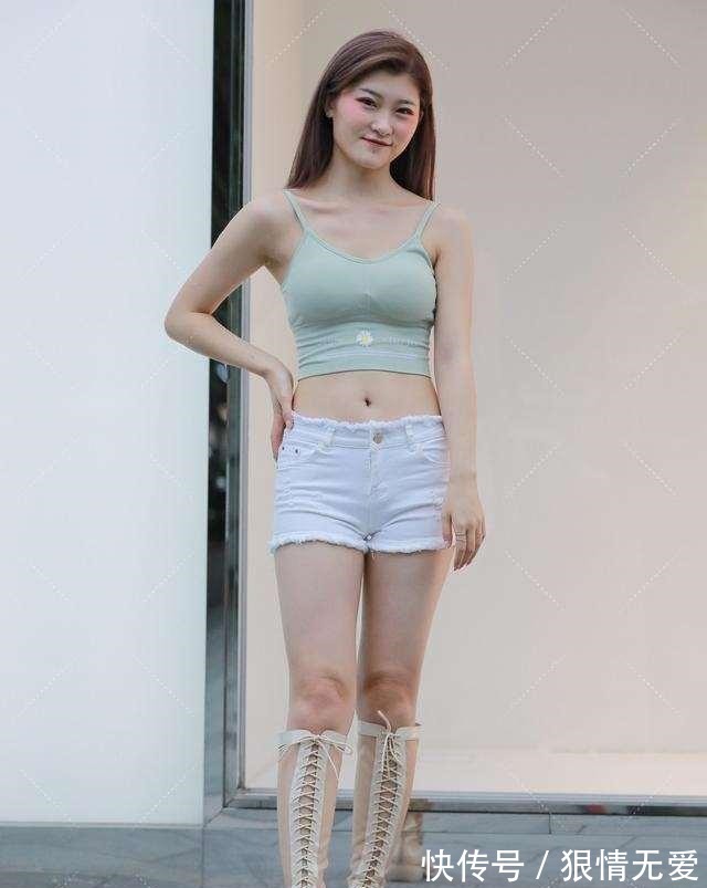 时尚感 好看精致的打底裤穿出时尚感,穿出女性的成熟韵味,休闲俏皮!