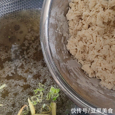 好吃到飞起的虾皮疙瘩汤，这样做0失败