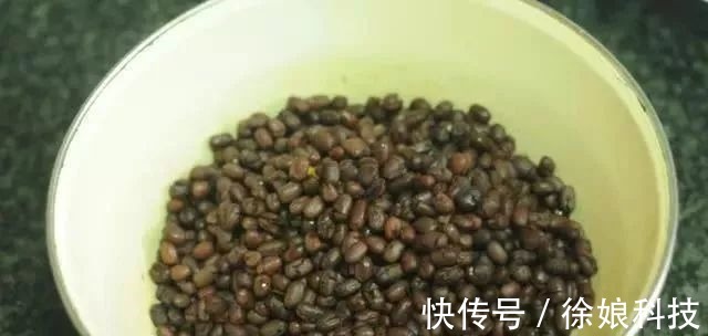 早餐，别总蒸馒头啦，多给孩子吃它，补血又补脾，身体强壮不感冒