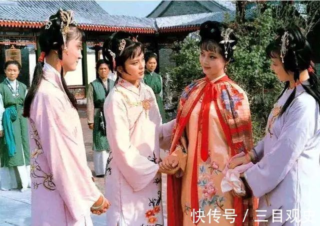 贾宝玉&《红楼梦》:贾宝玉会娶薛宝钗,在第四回就已经出现端倪