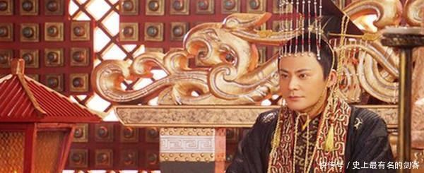 董卓|历史上汉献帝真的十分软弱他曾一开口让曹操汗流浃背！