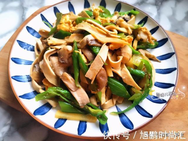 白菜|冬天别只会吃白菜!一盘简单小炒5分钟就上桌,营养高鲜美又好吃