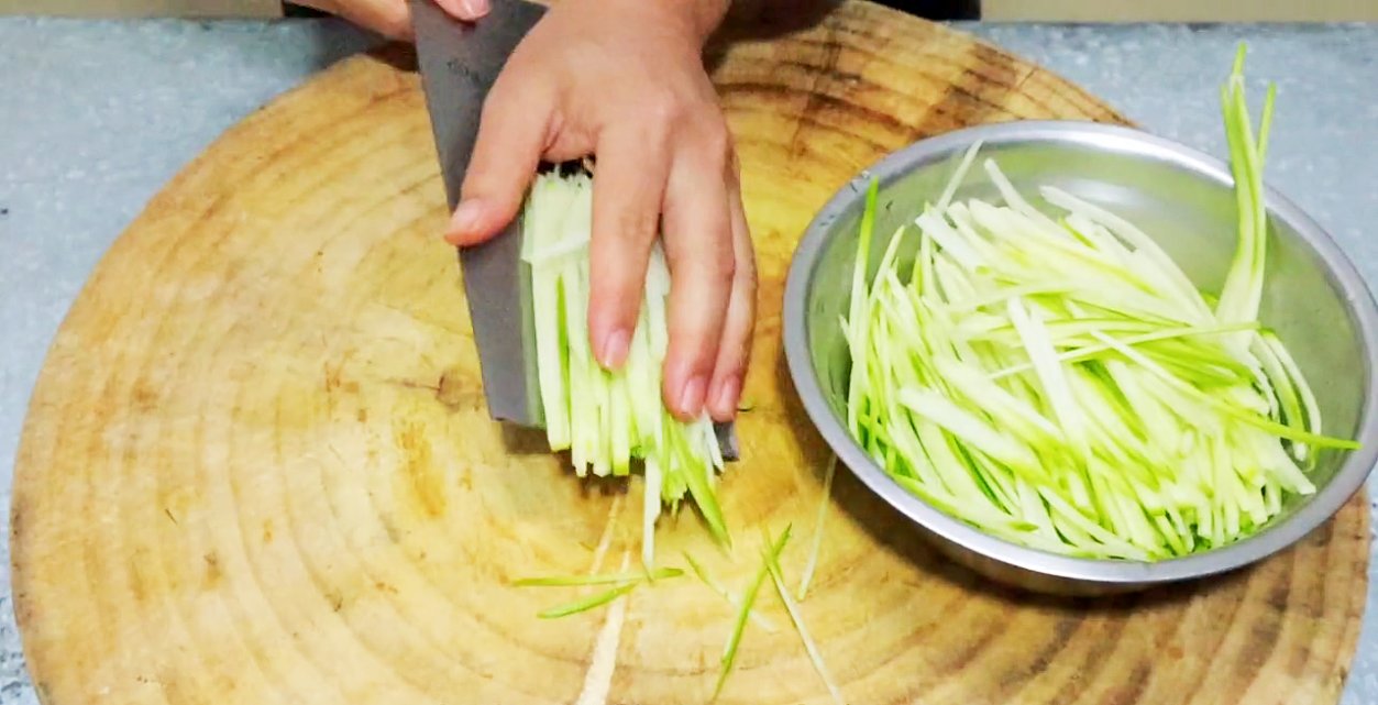 秋天别总大鱼大肉，多吃这12道家常素菜，低热量高营养，特别下饭