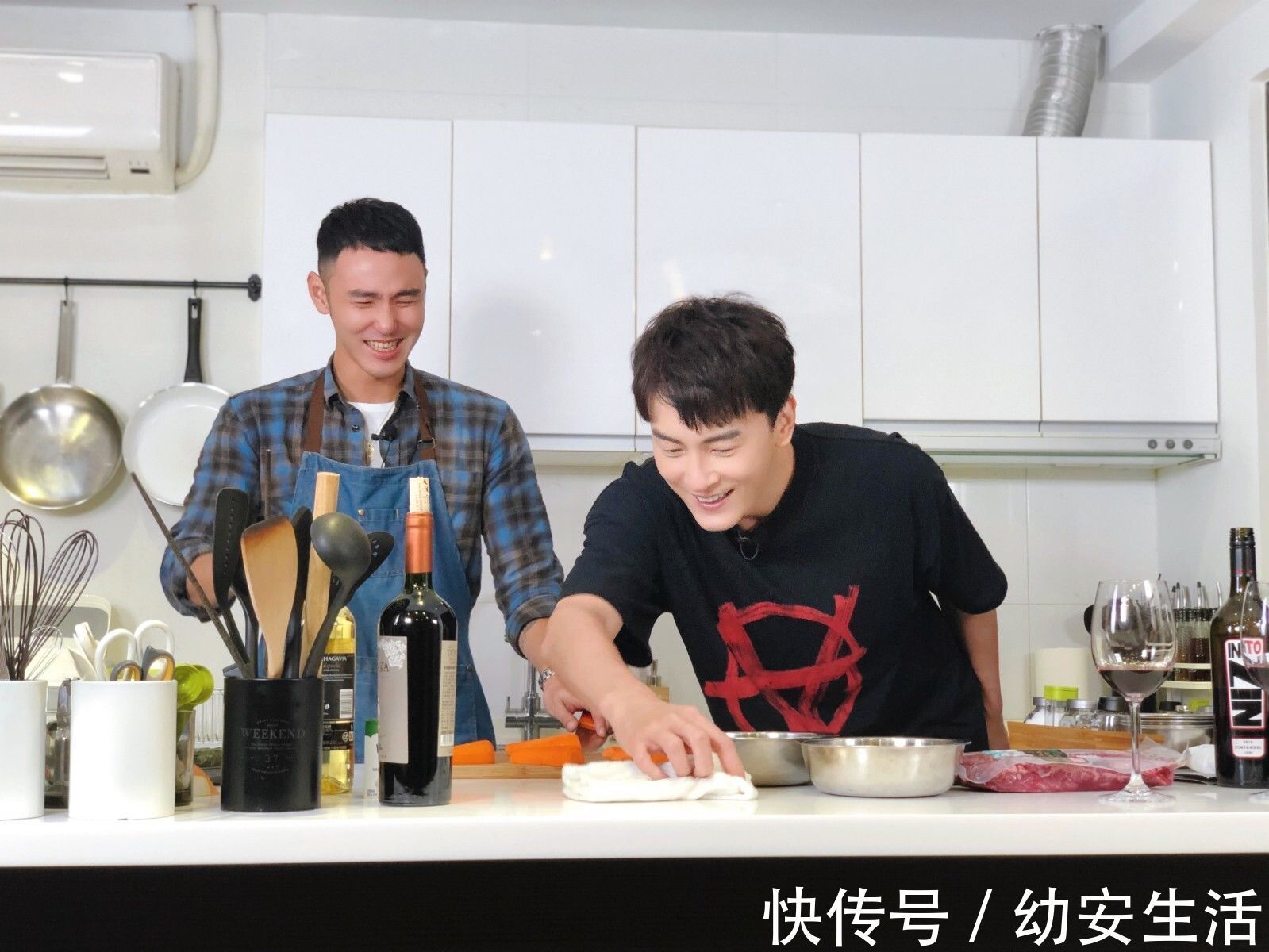 鄭元暢被阮經(jīng)天指使、買單?不專業(yè)廚房竟險(xiǎn)開天窗!