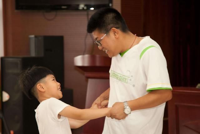 你家|将来不孝顺的孩子,小时候就有这4个信号,快看看你家娃有吗?