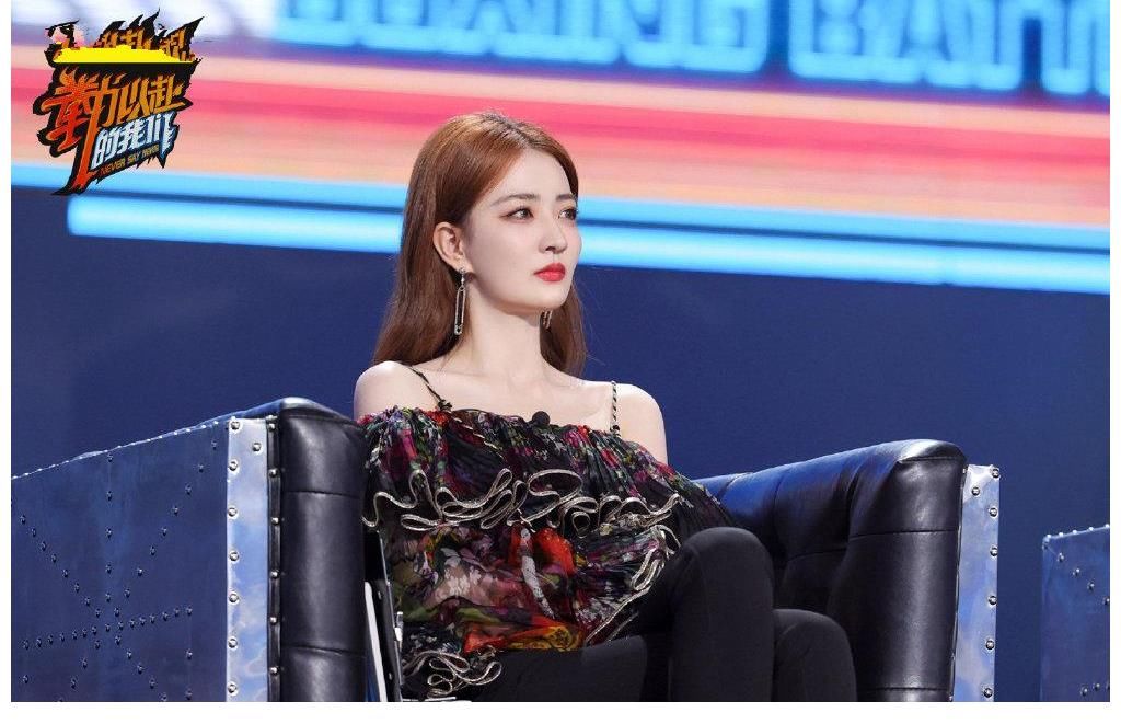 拳击|《拳力以赴的我们》开播，张伟丽1V24，硬朗的明星真人秀