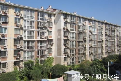 住房|房子够30亿人住，老百姓却买不起老干部给出“解决方法”