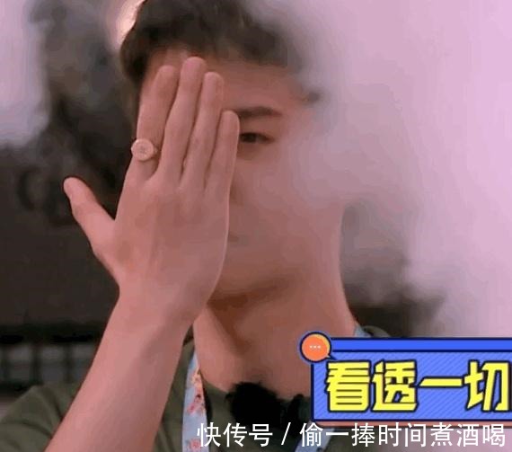 墨绿色|王一博，小众品牌的高光时刻，墨绿色T恤成王者归来的焦点！