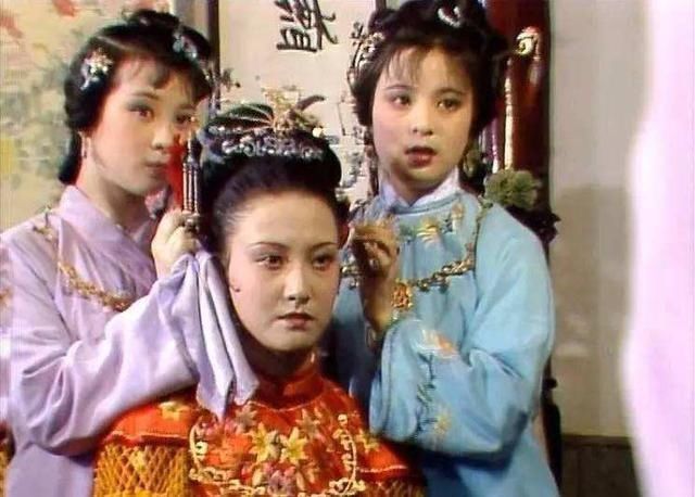 迎春|红楼梦:姐姐是贵妃,父亲是一等将军,可她只值五千两银子