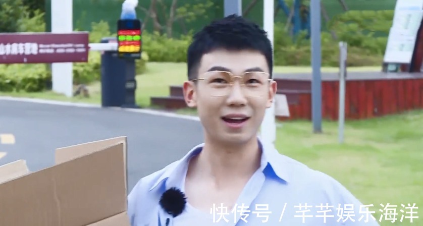 李浩菲|《中餐厅5》下期未播先火，4位老成员返场，网友有盼头了