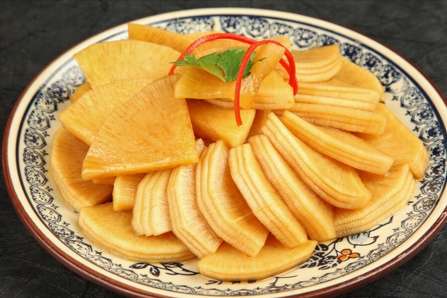 腌萝卜，不要再用盐杀水，教你一招，萝卜嘎嘣脆，时间长了也不坏