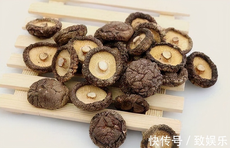 含有|女性再没钱,也要多吃三种食物,养血益气,减少皱纹,早吃早好